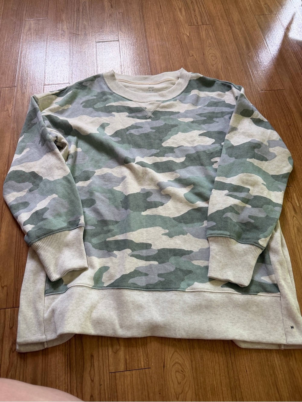 aerie Crewneck Camo Sweater - Green & Cream